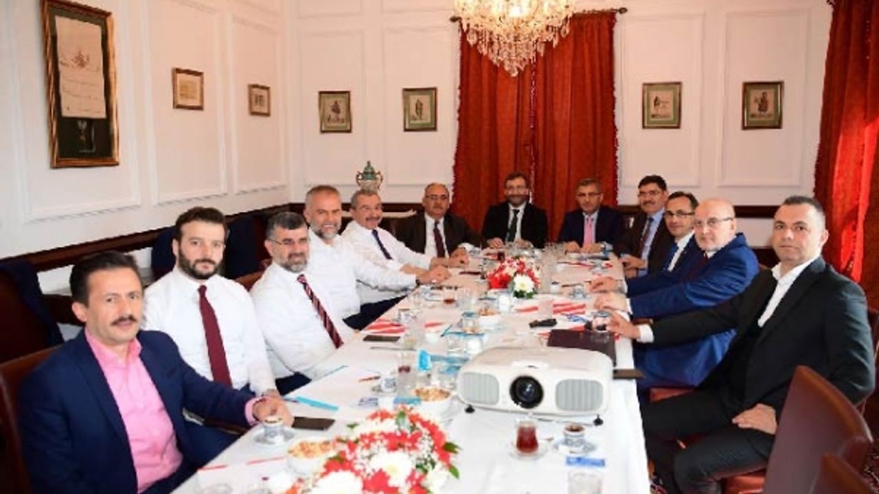 Anadolu Yakası Belediye Başkanları Ümraniye’de buluştu