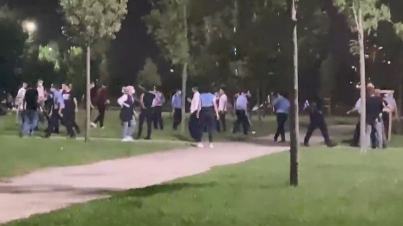 Kartal’da seyyar satıcılar ile zabıta arasında arbede