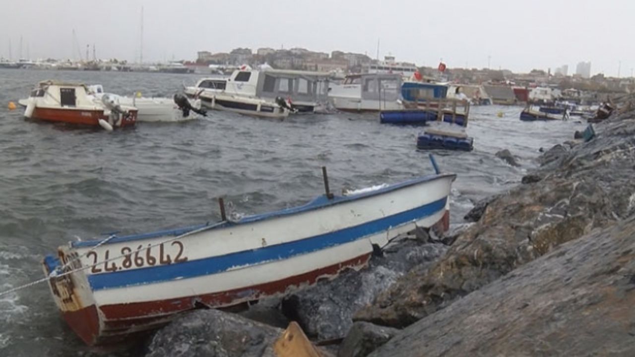 Pendik’te 2 Tekne battı, Balıkçılar Tepkili!