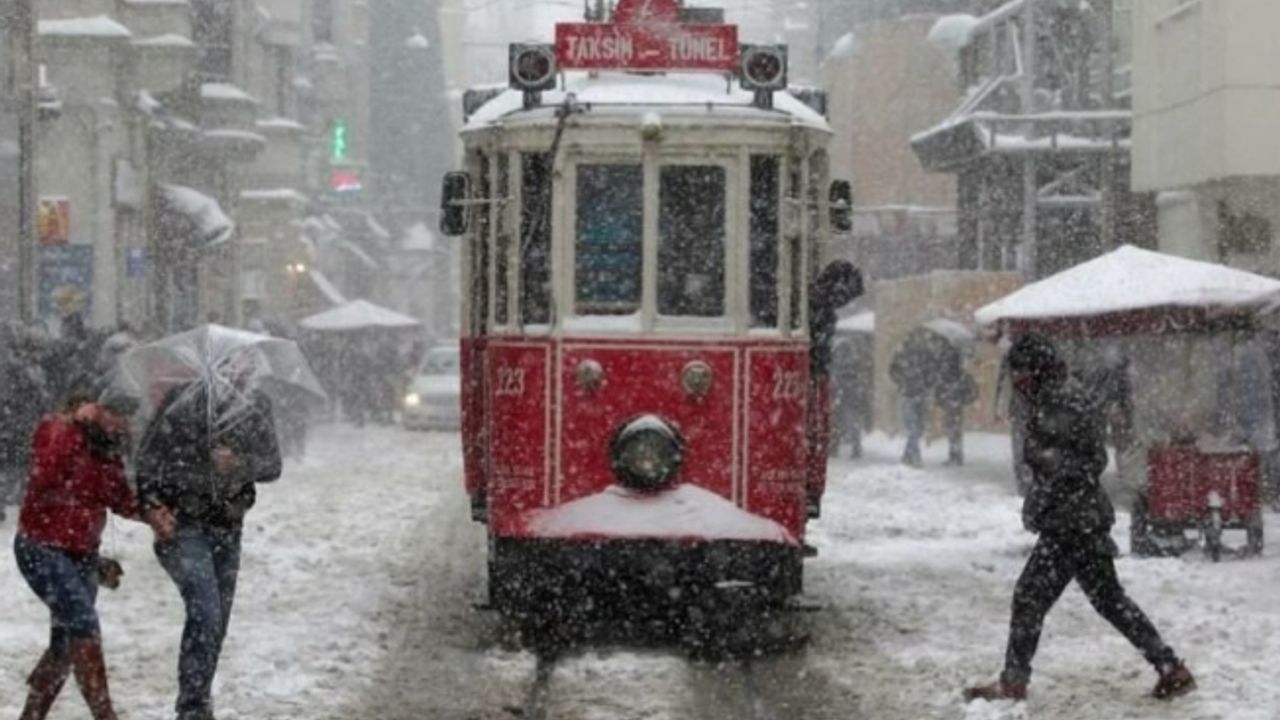 AKOM'dan İstanbul İçin Kar Yağışı Uyarısı