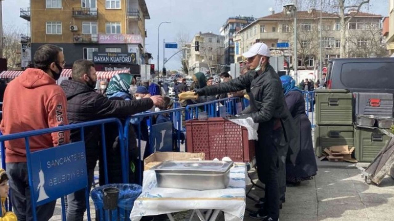 Sancaktepe'de Hamsi Festivali; 7 ton Hamsi Dağıtıldı