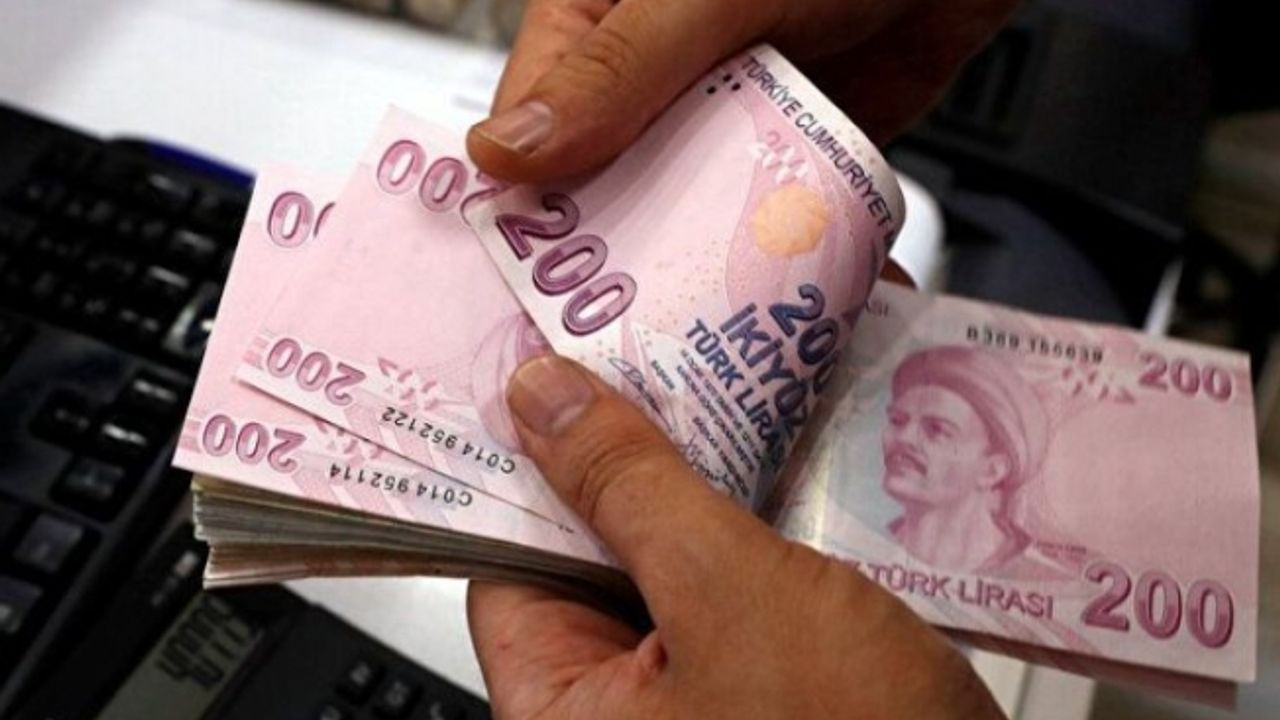3 aylık maaş farkı ödemeleri hesaplara yatıyor