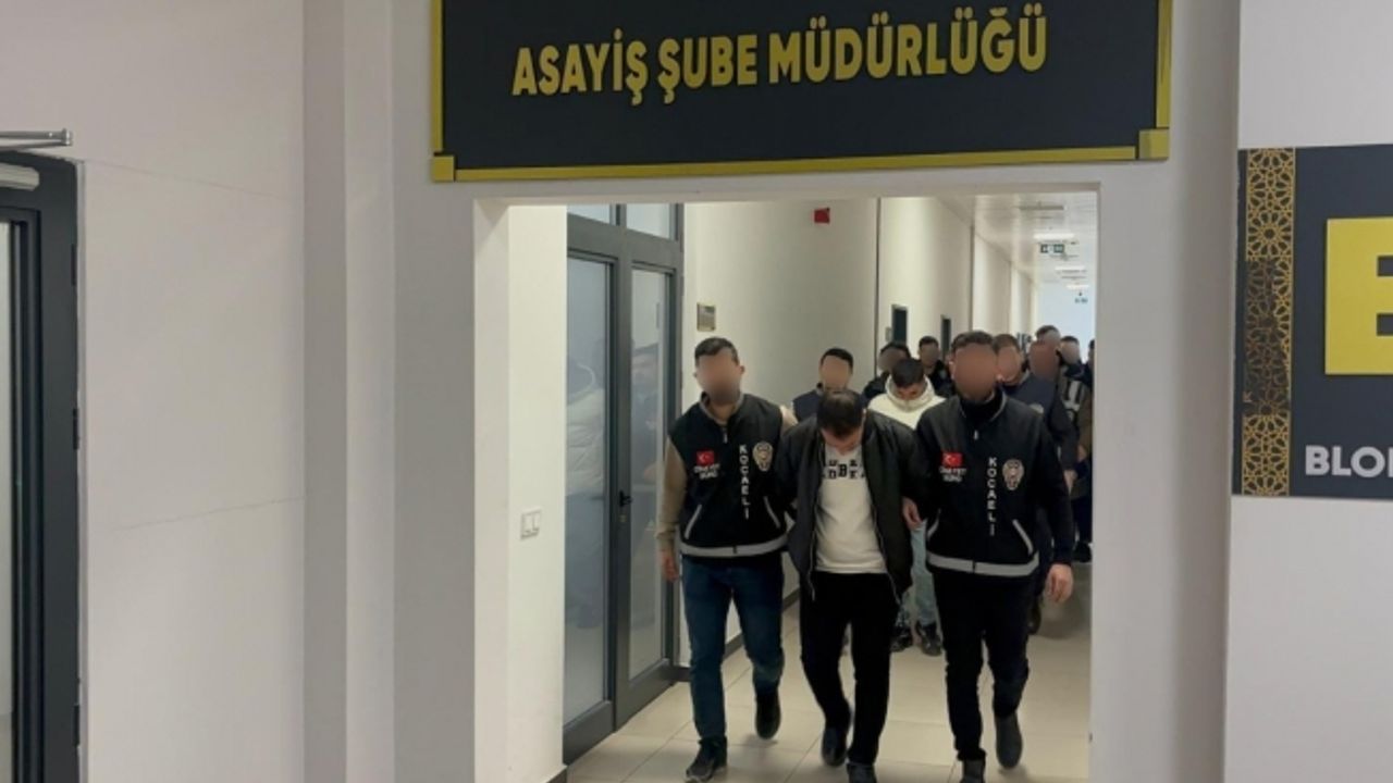 Silahlı çatışmanın ortasında kalan tekerlekli sandalyedeki esnafın öldüğü olayda 2 tutuklama