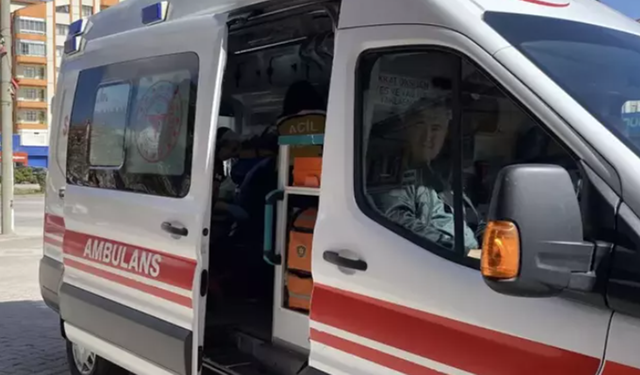 Çocukların kavgası kanlı bitti! 10 yaşındaki çocuk ağabeyini sırtından bıçakladı