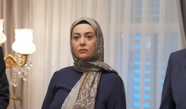 Kızılcık Şerbeti'nden ayrılan Sibel Taşçıoğlu senaristi takipten! Açıklama hemen arkasından geldi
