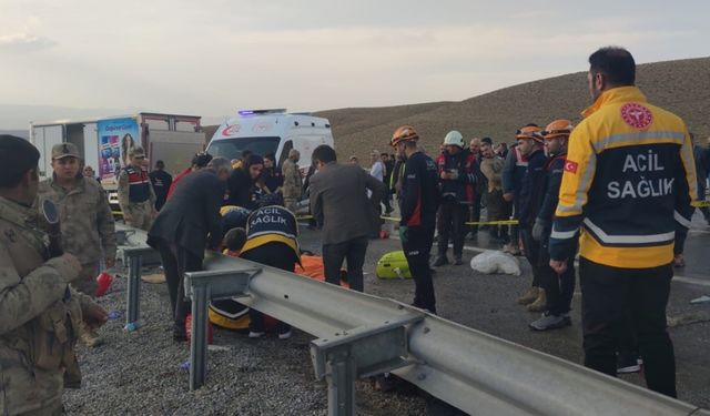 Van’da feci kaza: Çok sayıda ölü ve yaralı var