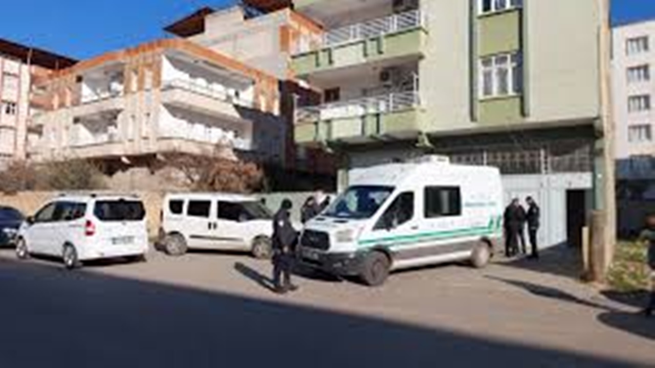 Eski Esi Tarafindan Bicaklanan Kadin Hayatini Kaybetti-1