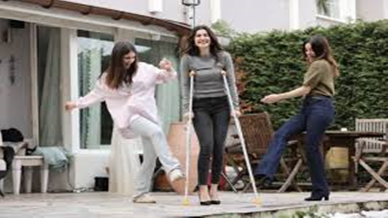 Nesrin Cevadzadeden Sevenlerini Korkutan Haber Hastanelik Oldu-1