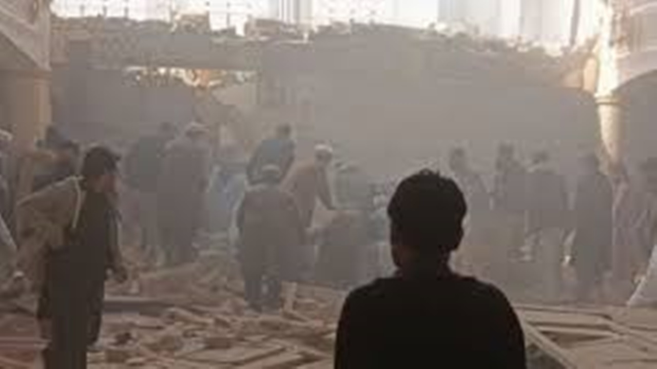 Pakistanda Bombali Saldirida 1 Kisi Oldu 25 Kisi Yaralandi-1
