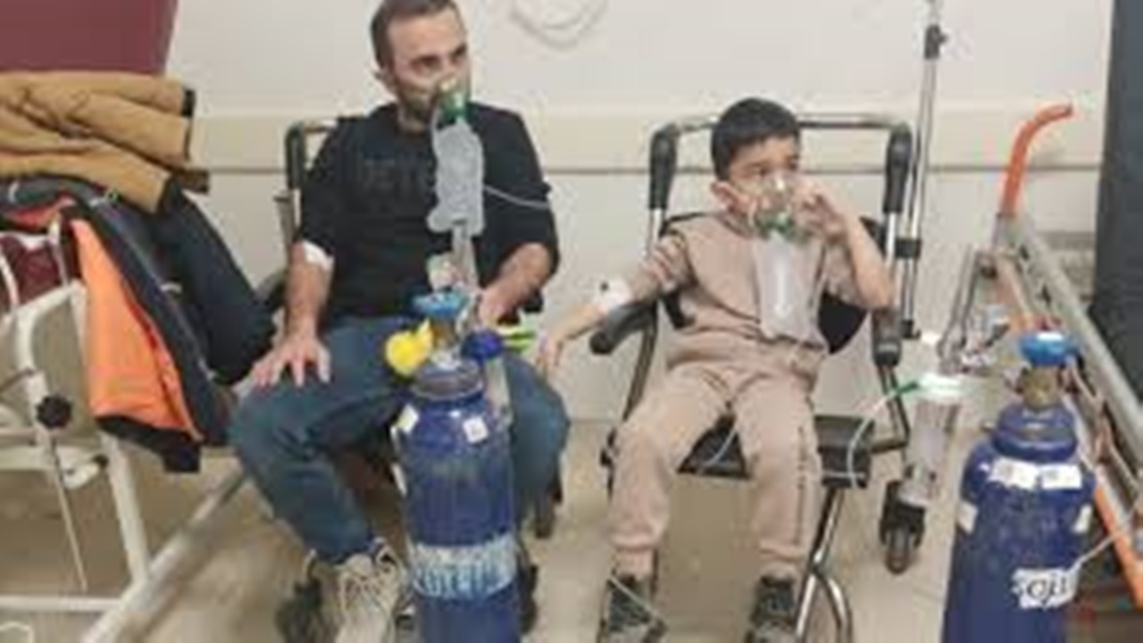 Teravih Namazi Sirasinda Meydana Gelen Gaz Sizintisinda 48 Kisi Hastanelik Oldu-1